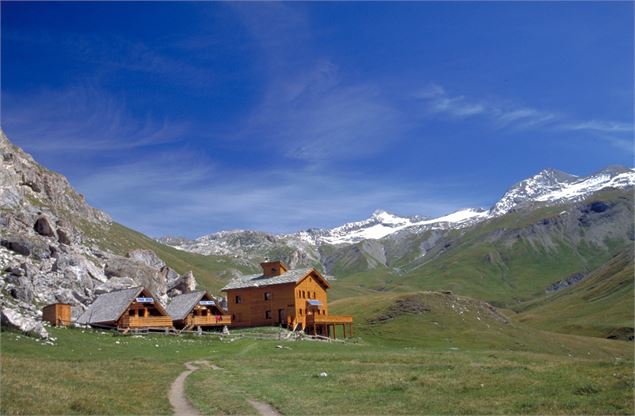 Refuge de la Femma dans le vallon de la Rocheure - OT Haute Maurienne Vanoise - Ingrid Pauwels-Etiév