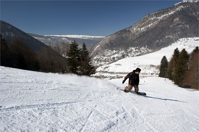 Surf sur Piste de La Parraz 1000 m - Laurent Madelon