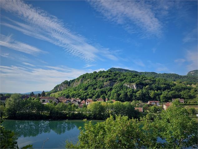 Vue sur La Bruyère à Brégnier-Cordon - CC BugeySud