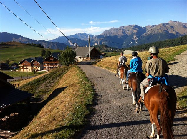 Balade à Cheval à Albiez - OT Albiez