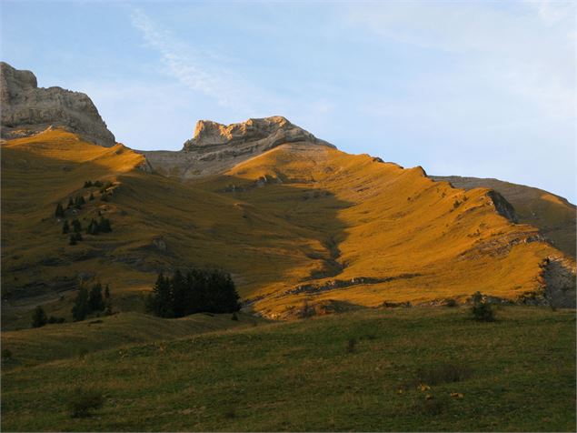 Porte des Aravis - Photo sous licence Creative Commons : https://creativecommons.org/licenses/by-nc-