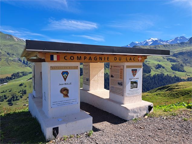 Monument de la Compagnie du Lac - Thuria