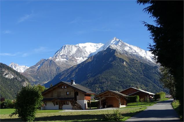 Boucle de Saint-Nicolas à la Combe en passant par les 3 chapelles - M. Mautué