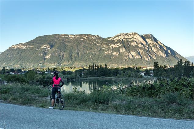 vélo aux pieds des bauges - c.haas