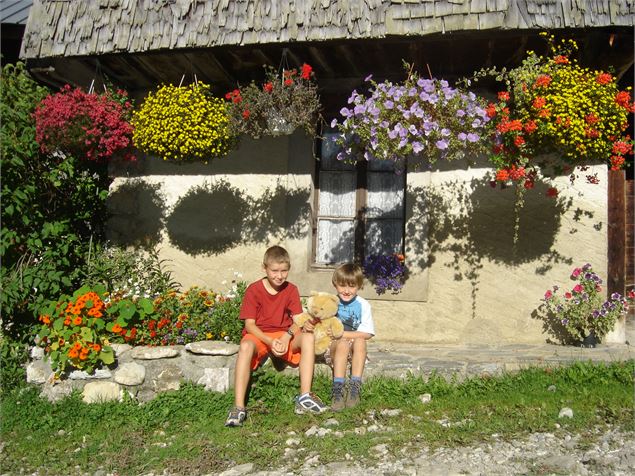 Hameau de la Haute Meille - Office de Tourisme des Alpes du Léman