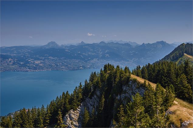 Vue sur la montagne - OTPEVA