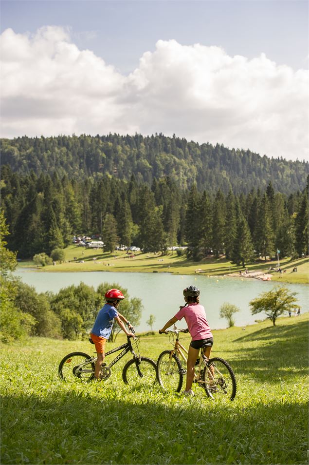 Parcours VTT 68 bleu - Lac Genin et les bois de Puthod et des Millières - Espace FFC Ain Forestière 