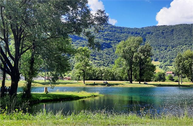 Plan d'eau de Marlens - Office de Tourisme Thônes Coeur des Vallées