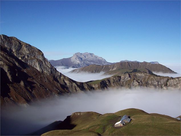 Vue depuis le Lac du Charvin - Aravis Nature