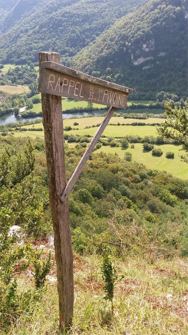Rappel de la Pivoine - Roches du Jarbonnet - SCalland