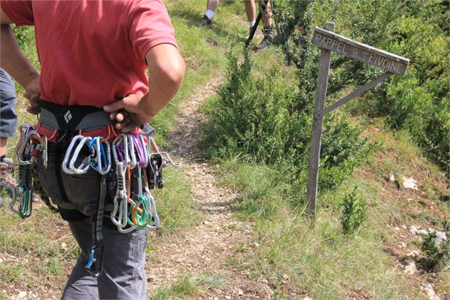 Rappel de la Pivoine - Roches du Jarbonnet - SCalland